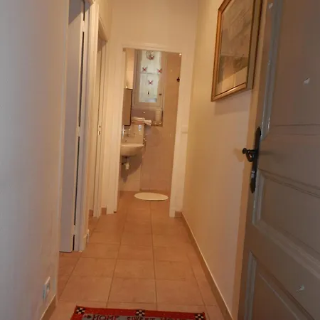 5 Mins From Monaco *